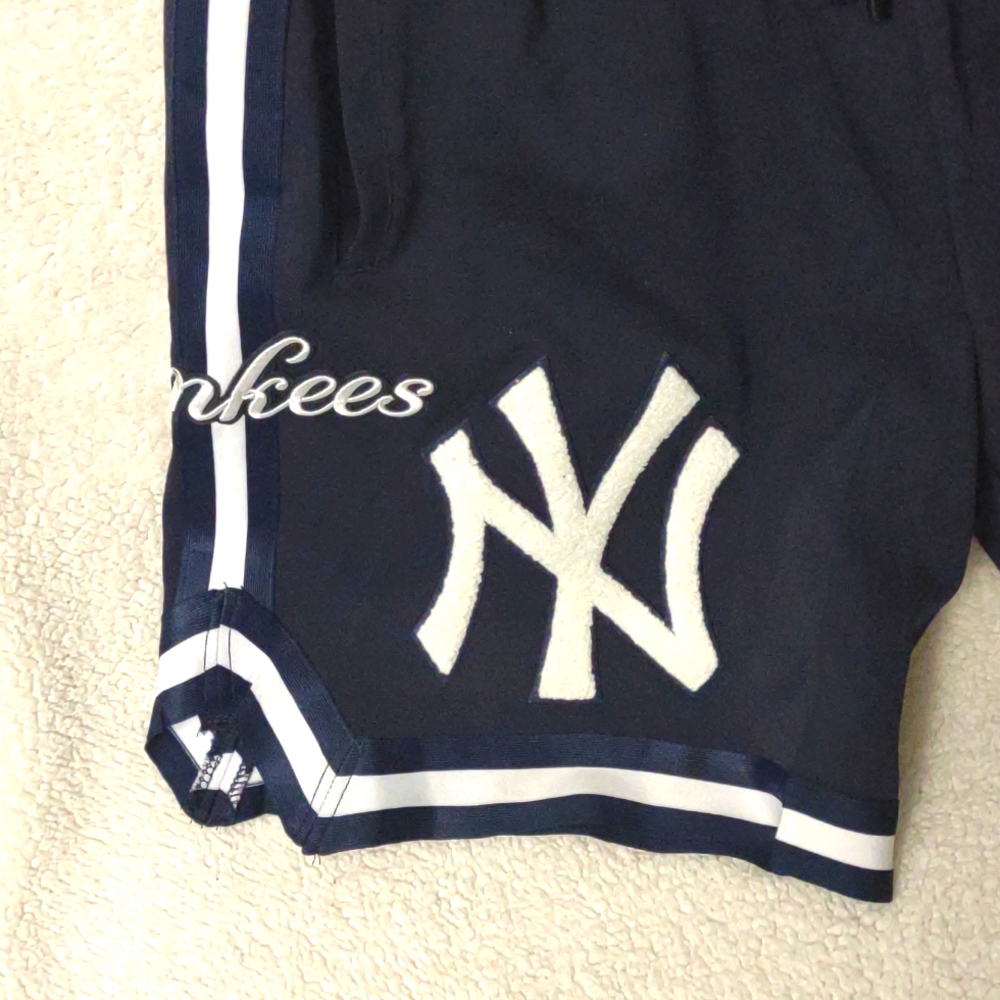 Pro Standards New York Yankees Shorts